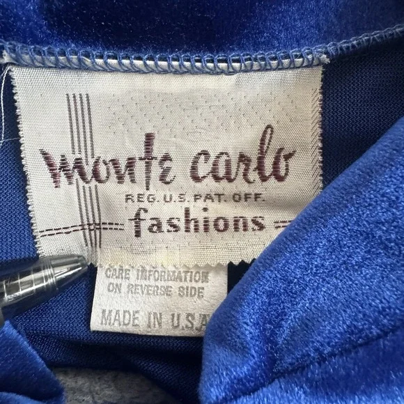 Vtg Blue Velour House Coat Robe M Zip Long Sleeves Cozy Modest Full Length Long - Picture 10 of 10